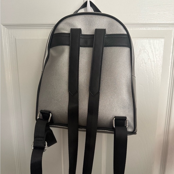 Zero Skull Backpack in Black and Gray The Nightmare Before Christmas - Picture 4 of 6